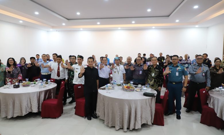 ANTI NARKOBA : Gubernur Kaltara, DR (HC) H Zainal A Paliwang, M.Hum menghadiri peringatan Hari Anti Narkoba Nasional di Hotel Royal, Rabu (26/6).